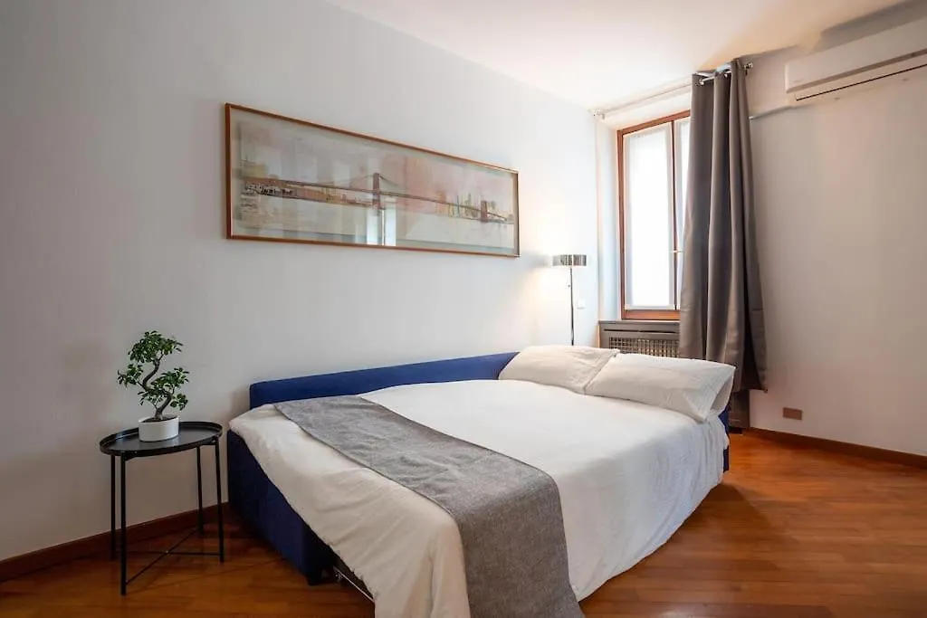 Appartamento Solferino 29 - Brera Duomo With Private Garden Milano Italia